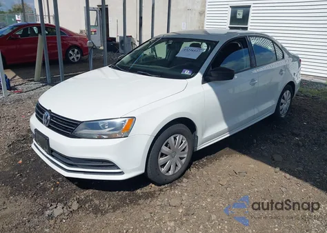 2015 Volkswagen Jetta 2.0L S z USA, uszkodzony, nr VIN 3VW2K7AJ0FM303477